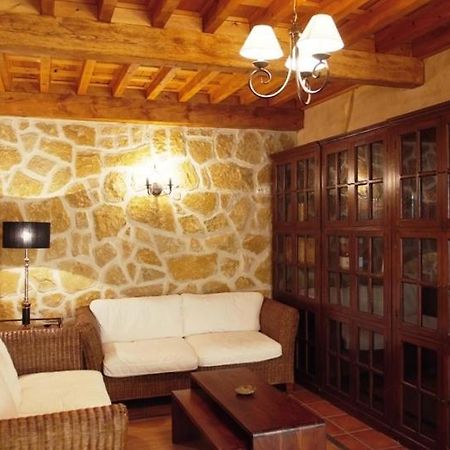 La Casona De Dona Petra Hotell Villarmentero de Campos Eksteriør bilde
