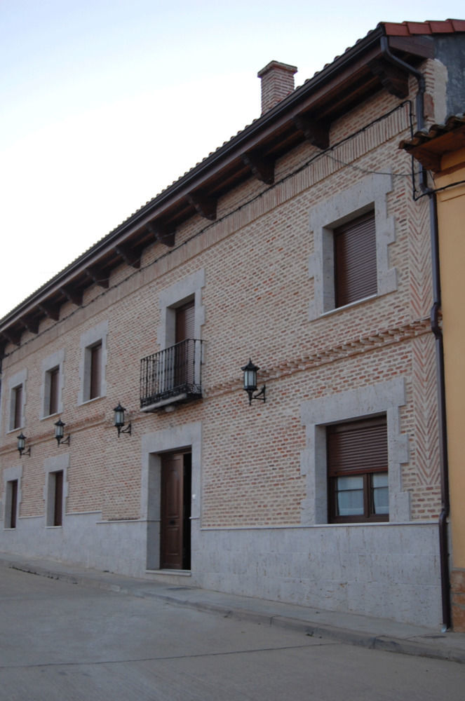 La Casona De Dona Petra Hotell Villarmentero de Campos Eksteriør bilde