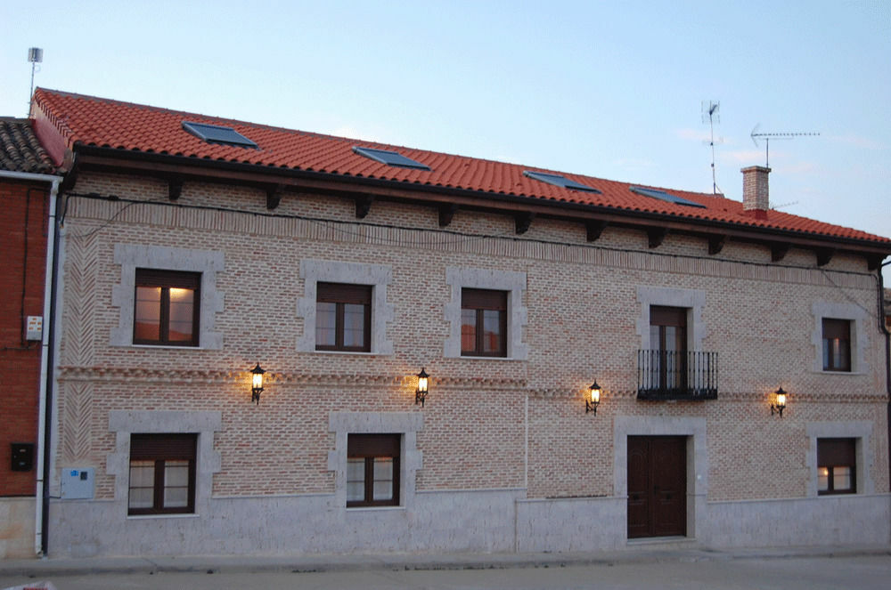 La Casona De Dona Petra Hotell Villarmentero de Campos Eksteriør bilde